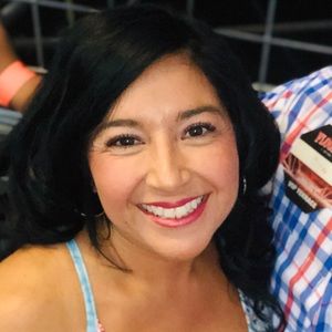 Meet your Posher, Clarissa